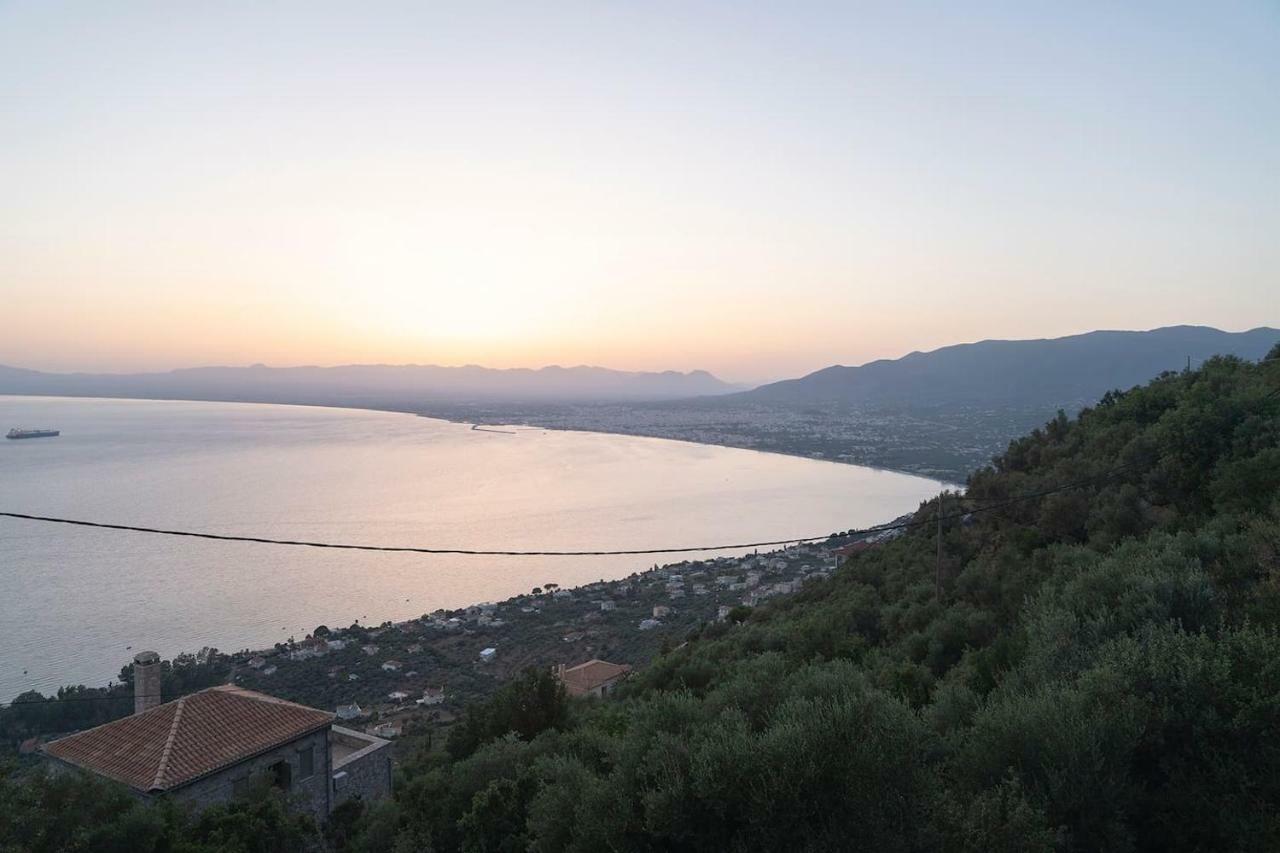 卡拉马塔Messinian Sunset别墅 外观 照片
